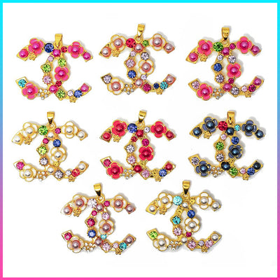 1 PCS "Cute & Classy" Dazzling Pearl Pendant
